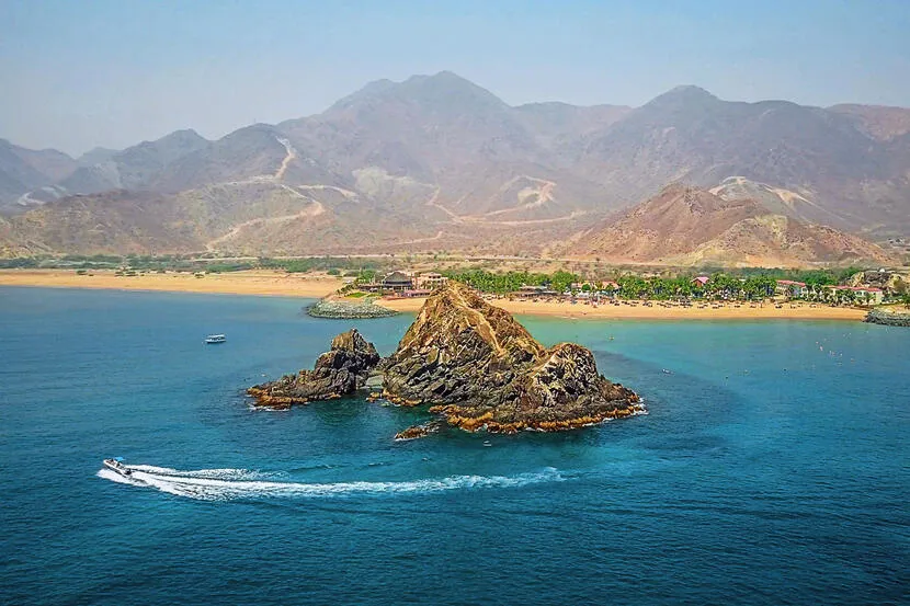 fujairah-snoopy-island